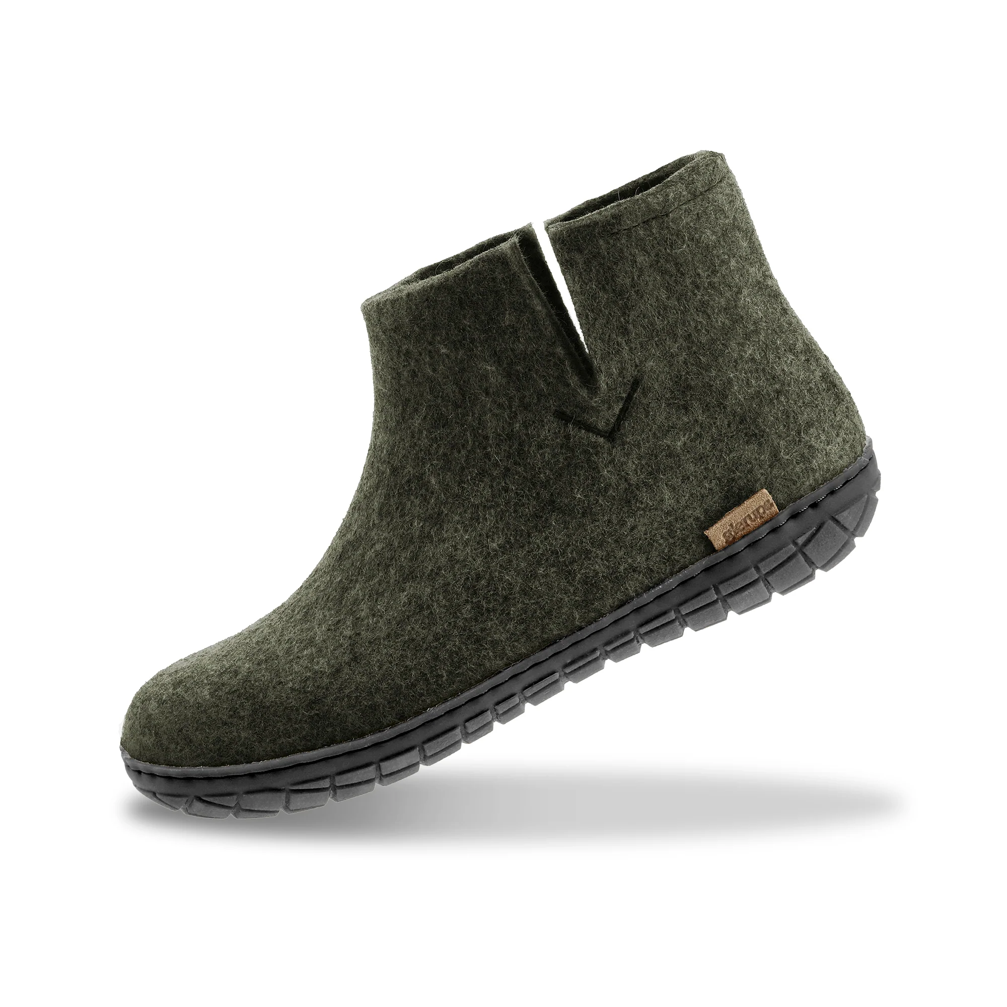 Boot with natural rubber sole - black - Forest