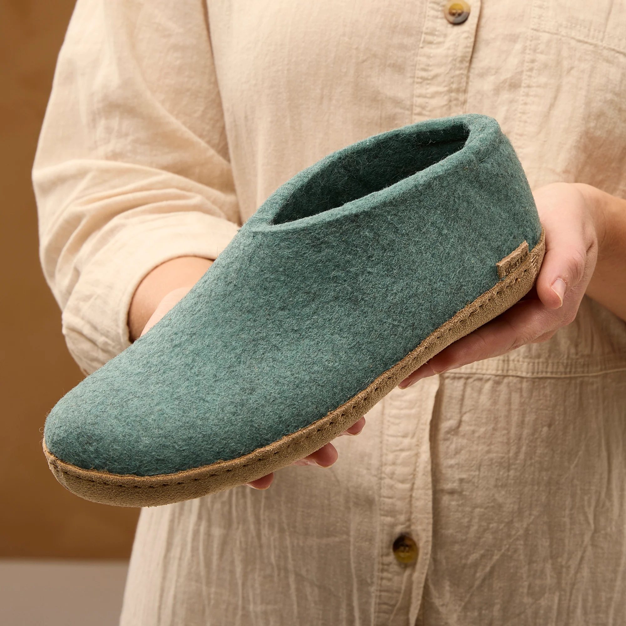 Shoe with leather sole - North Sea - Image 3