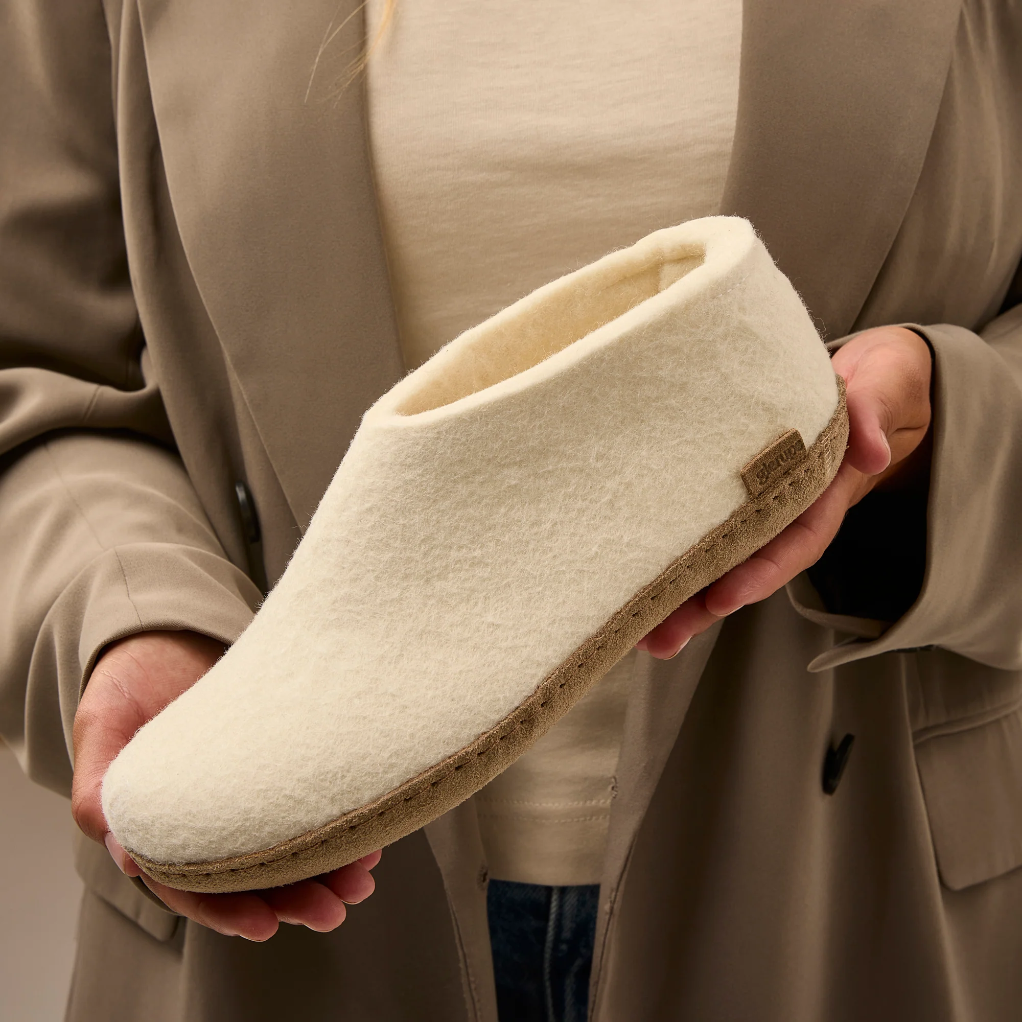 Shoe with leather sole - Off white - Image 3