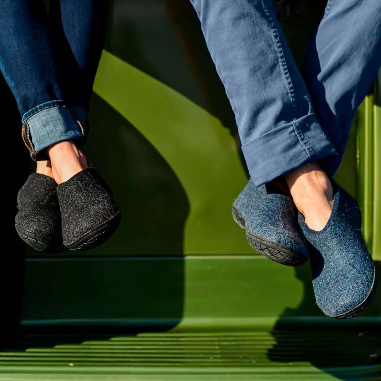 Shoe with natural rubber sole - black - Denim - Image 3