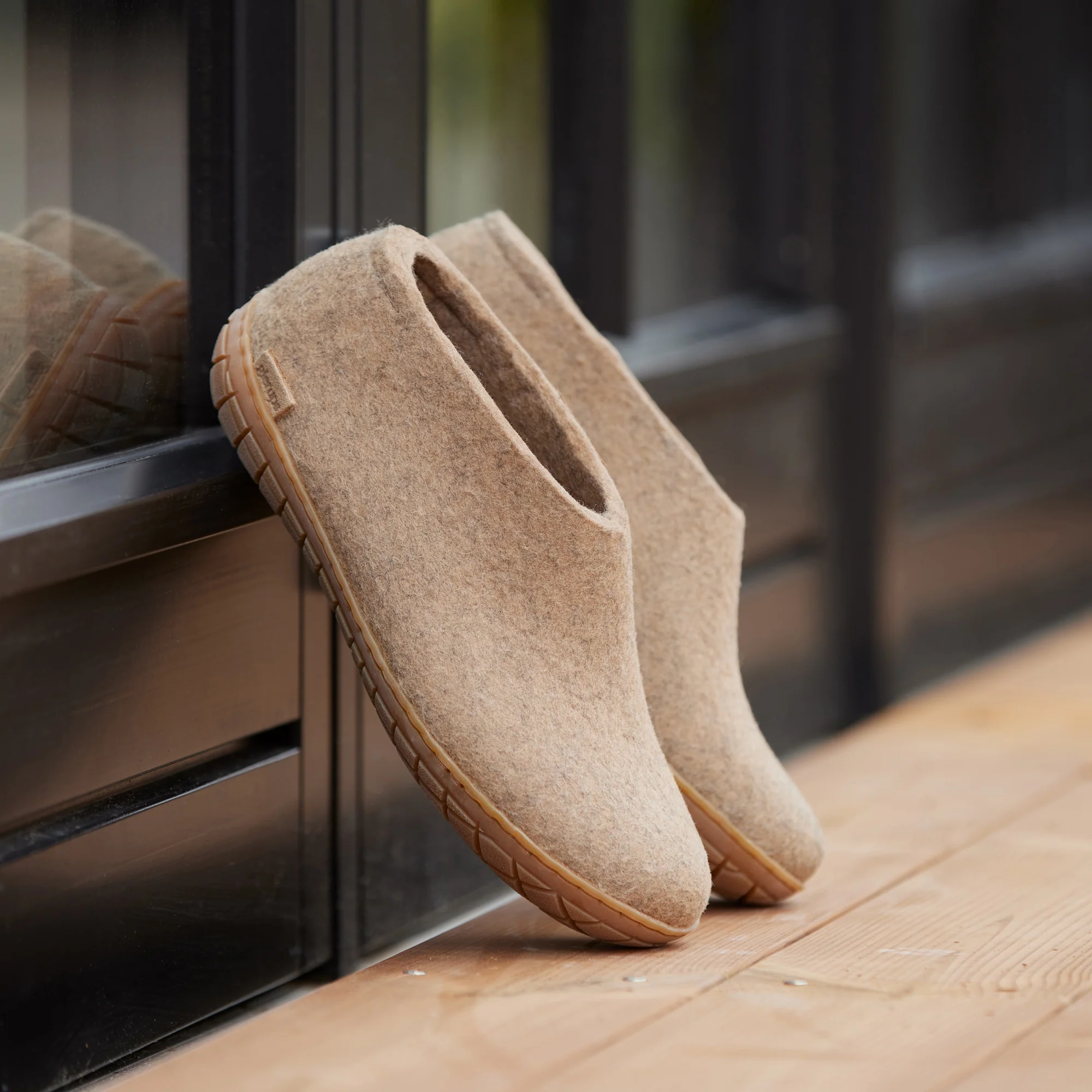 Shoe with natural rubber sole - honey - Sand - Image 3